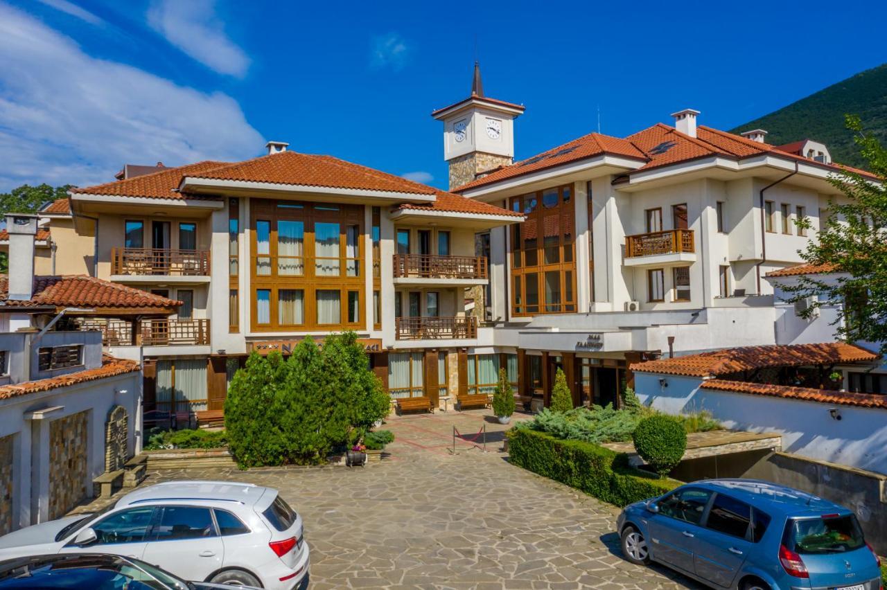 National Palace Wine & Spa Hotel Sliven Bagian luar foto